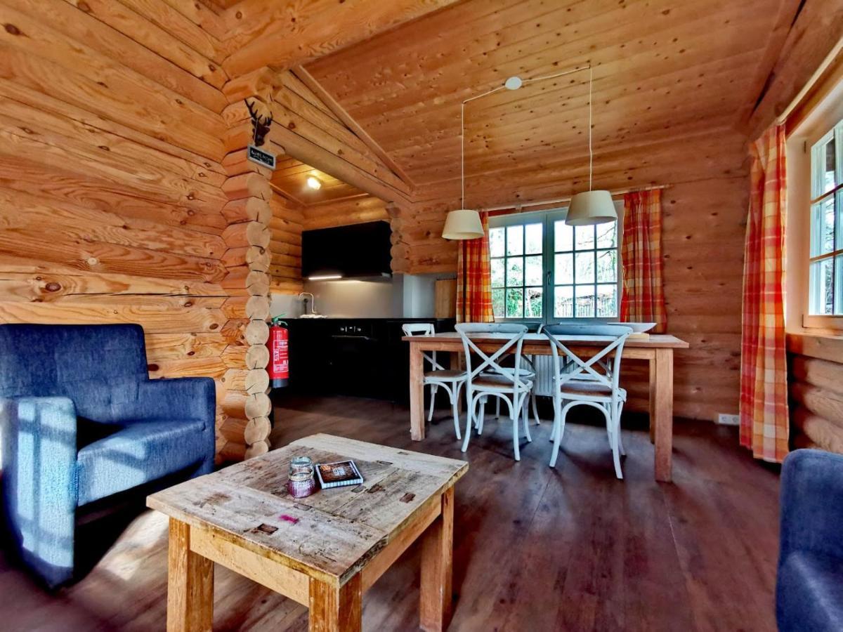 Scandinavian Lodges Holten Exterior photo